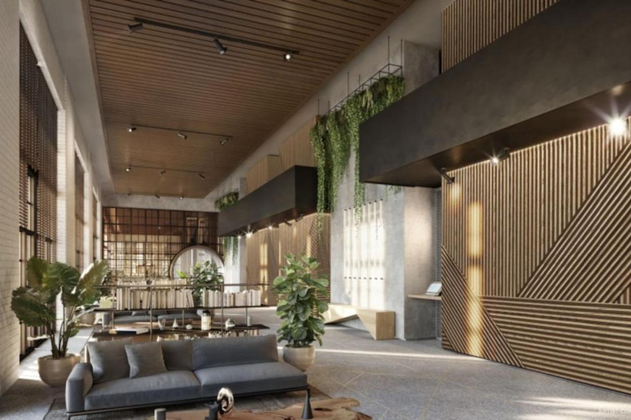 New Luxury Bay View Downtown Apartment
